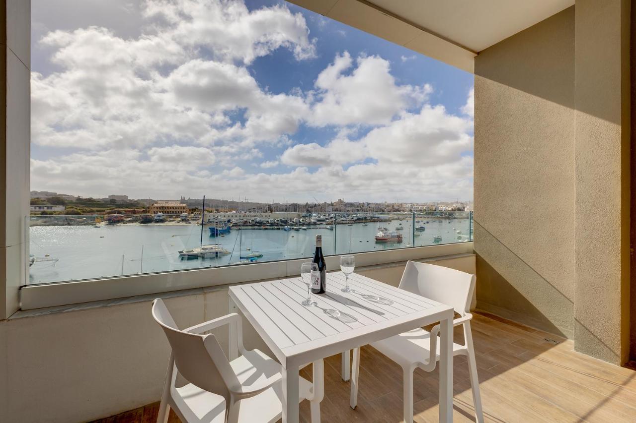 Luxe Apartment With Valletta And Harbour Views Sliema Bagian luar foto