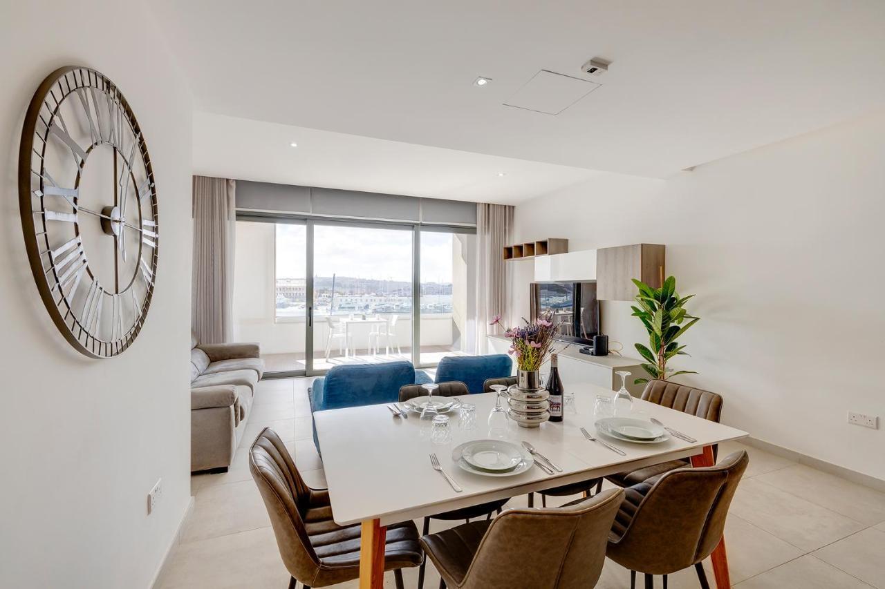 Luxe Apartment With Valletta And Harbour Views Sliema Bagian luar foto