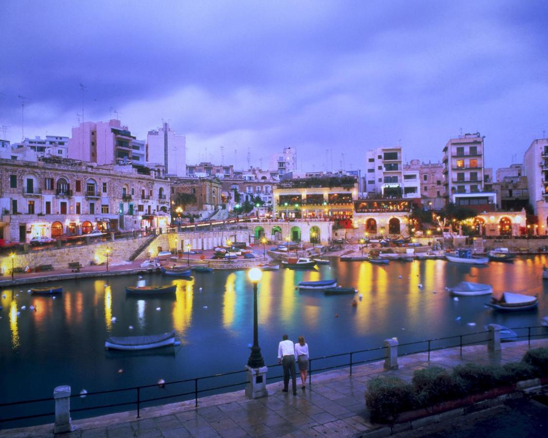 Luxe Apartment With Valletta And Harbour Views Sliema Bagian luar foto