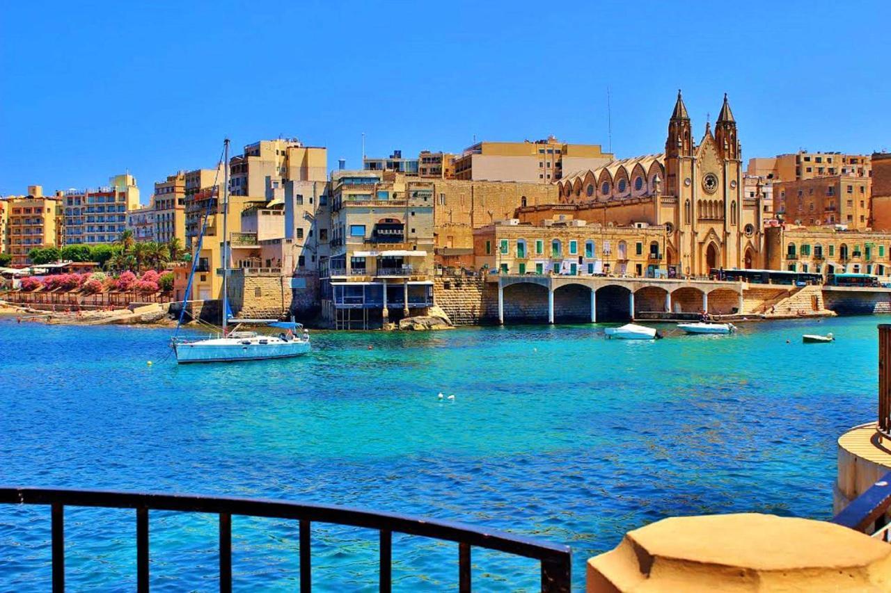 Luxe Apartment With Valletta And Harbour Views Sliema Bagian luar foto