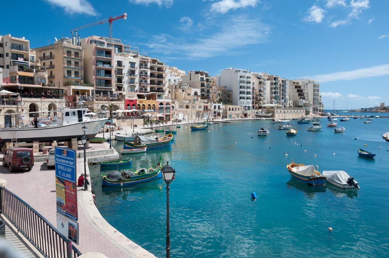 Luxe Apartment With Valletta And Harbour Views Sliema Bagian luar foto